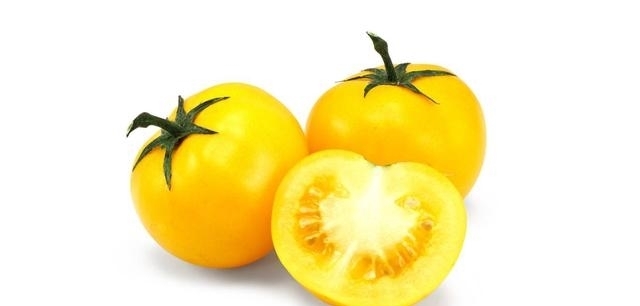  多汁|买西红柿要挑选“母”的，顶部看一眼就能辨出，沙甜又多汁