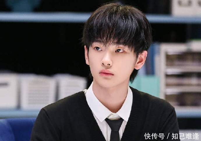 综艺|四大选秀综艺C位之争,蔡徐坤or周震南,谁是你的初心pick呢