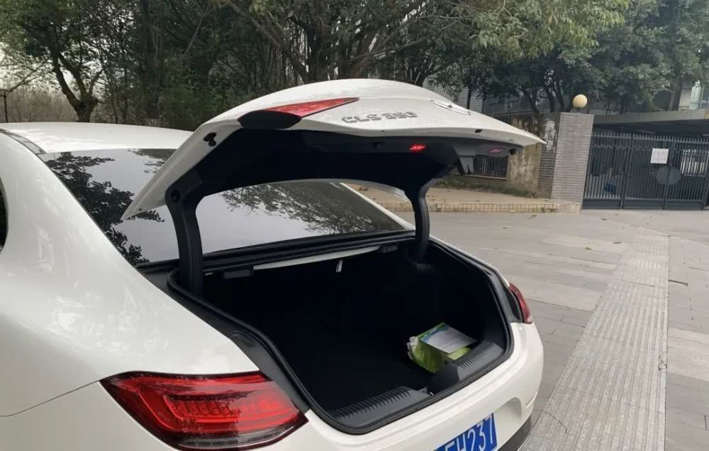 CLS3504MATIC80|评测奔驰CLS3504MATIC80万买台四缸的四门轿跑车到底“疯不疯”