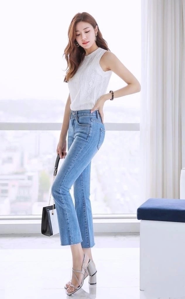 服装|人像摄影怎么拍出“A4”腰,试试5个摄影方法,拍出腰部曲线美