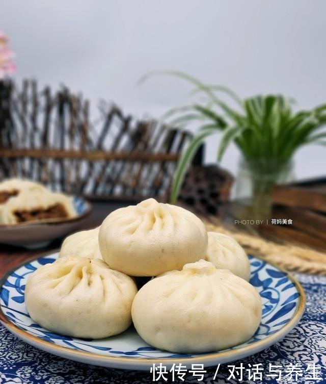 酱肉|教你在家做酱肉包,发面调馅详细做法分享,咸香好吃,三分钟学会