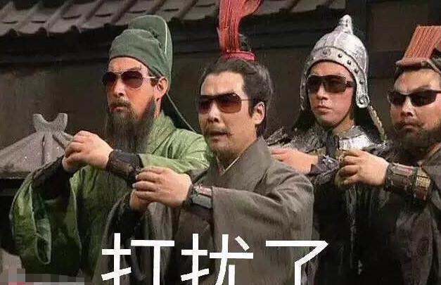 男朋友|男朋友总是打游戏,不理你的时候该怎么办?网友:毛裤换成丝袜!