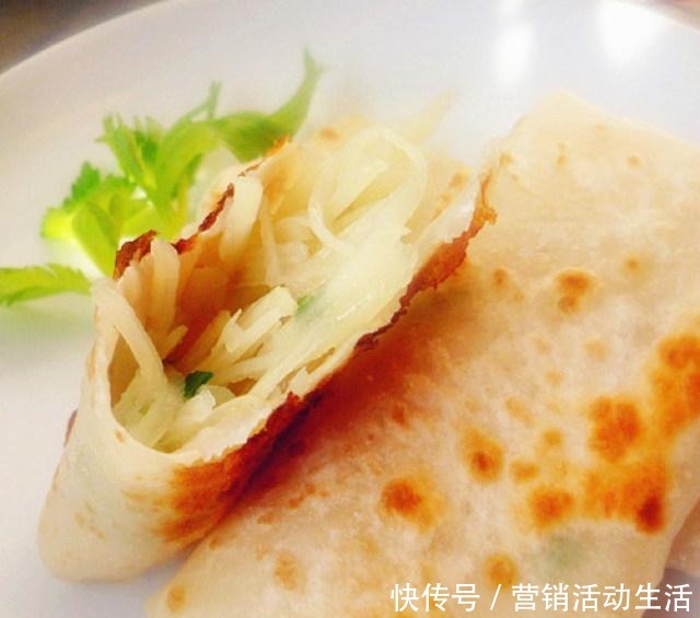 土豆丝|土豆丝卷饼，柔软劲道，凉了也不硬，早餐别出去买了