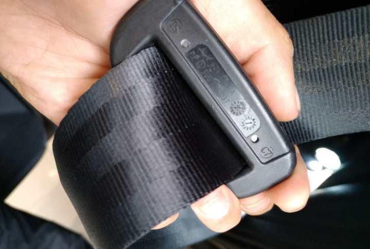  五年|大众帕萨特新车低至13万，花11万买辆开了五年的二手帕萨特图啥