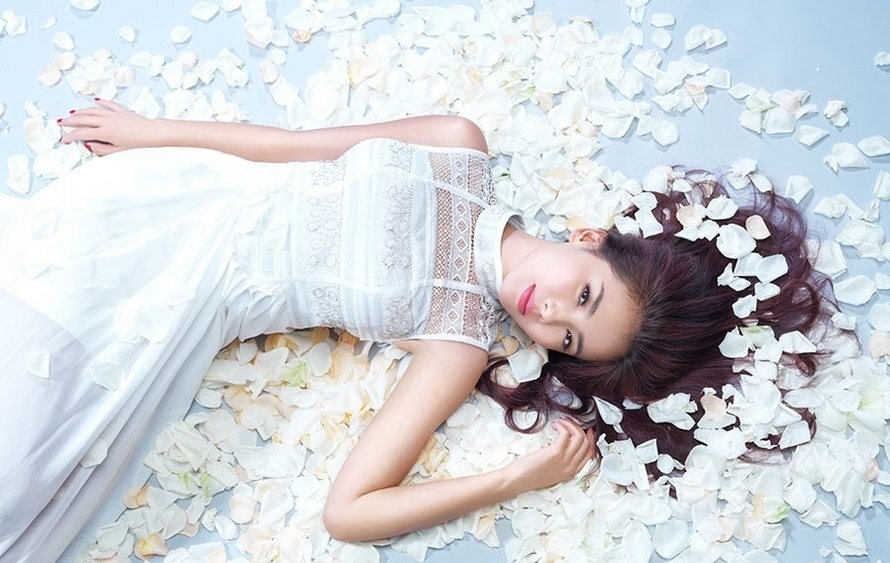  知名|漂亮知名女明星刘涛百变服装气质写真图片