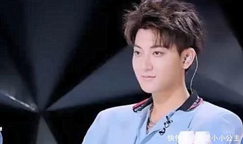 表情|张艺凡首次唱歌,鹿晗震惊,网友:不愧是“二公主”!