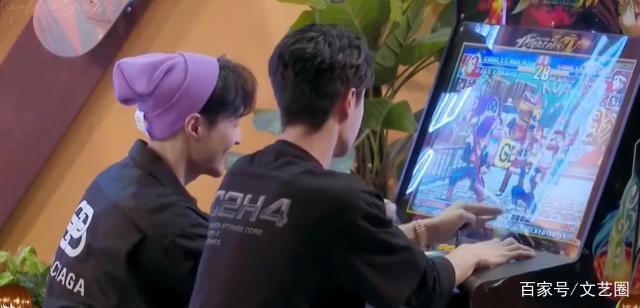 张艺兴|怕被捆绑CP王一博伸手吓得张艺兴猛地后缩拒肢体接触,避嫌明显