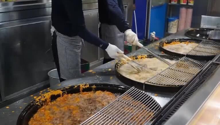 炸鸡小吃|炸鸡店生意冷清,老板换个烹饪方式,立马成为食客喜欢的网红美食