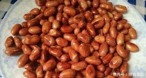 油炸花生米|炒花生米时,万万不要直接下油锅炒,多加这1步,每一粒都嘎嘣脆
