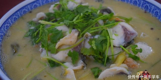 详细|酸菜鱼讲解最详细的家庭做法,汤白肉嫩做法讲究,一大盘不够吃