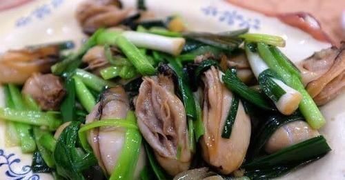 焖饭|美味推荐,炒西瓜皮,蒜蓉油麦菜饭,红烧荷包蛋,虾仁焖饭的做法