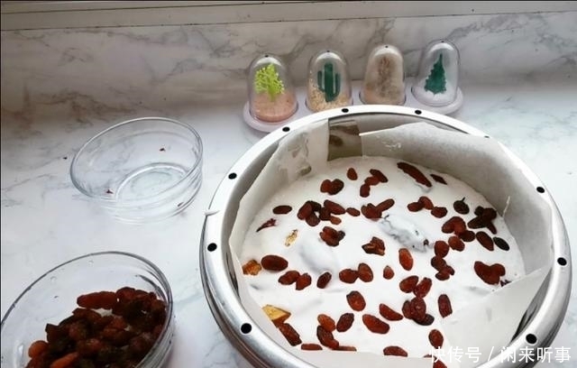 发糕|大米面发糕的简单做法,手不沾面,糕不粘牙,层次丰富,松软美味