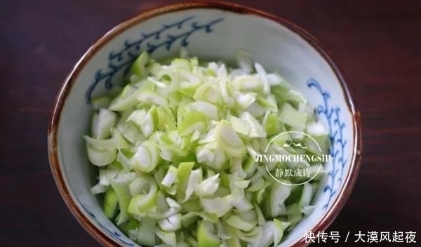 要外|好的烙饼,要外酥里嫩,层次丰富,掌握这些要点,一次就能成功