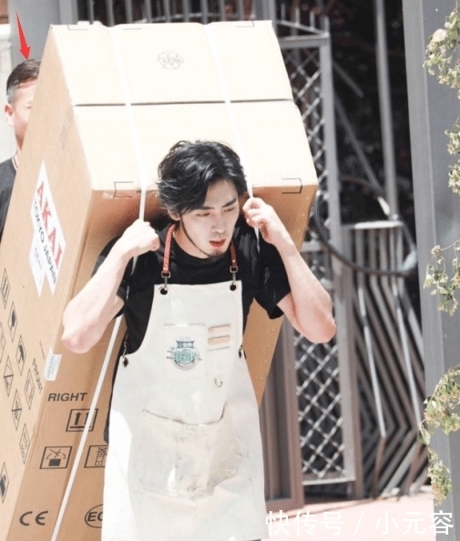 冰箱|《中餐厅》把观众当傻子!冰箱是高天鹤背回来的!正片变成黄晓明