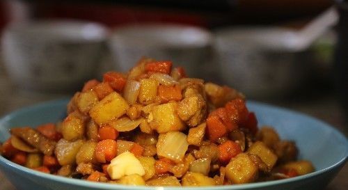 制作|平凡生活中遇到的多彩味道,我的秘制炒三丁,食材丰富、制作简单