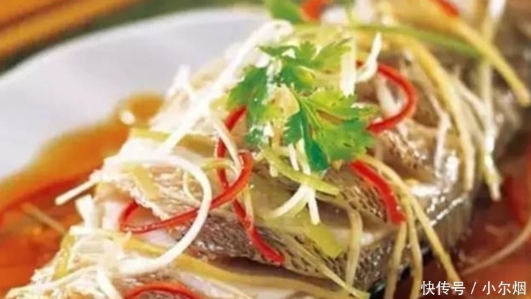 做出来|蒸鱼时, 万万不要直接下锅蒸, 多加这1步, 鱼肉超嫩没有一点腥味