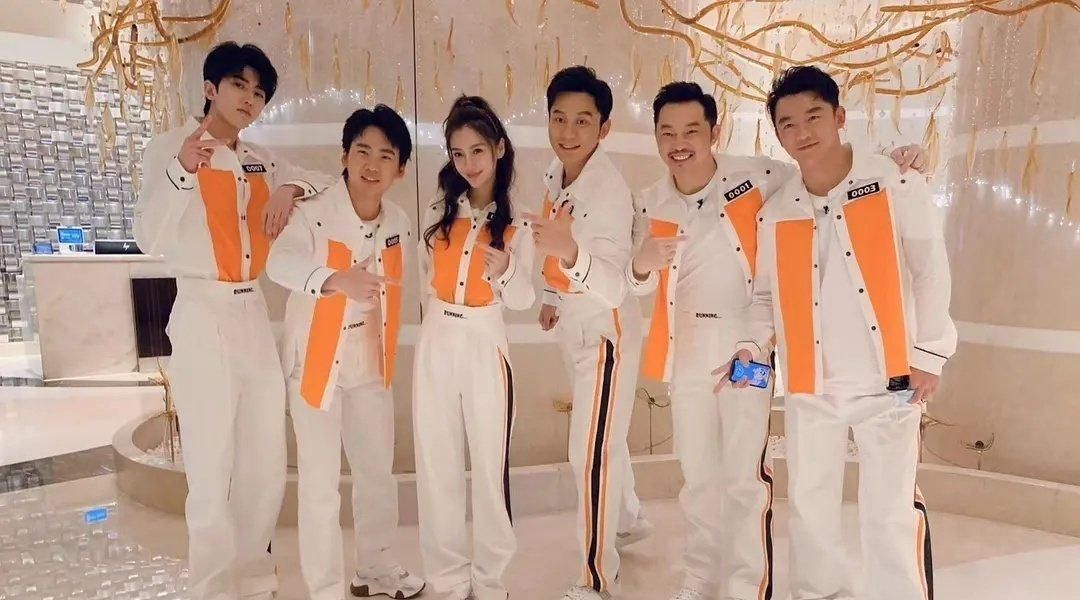 上线|您的“蔡小葵”已上线,暖心为baby提裙子第一期的神秘嘉宾曝出