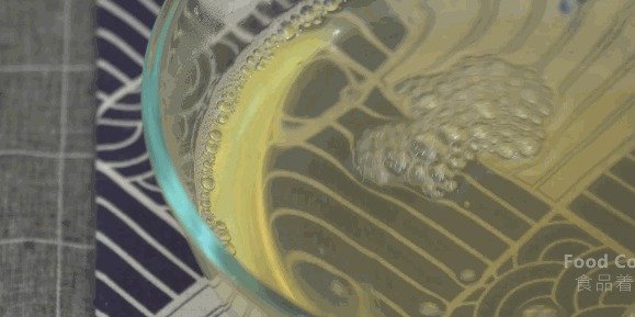 海岛|绝了日本小哥做出以假乱真的海岛果冻蛋糕,网友我和猫都惊了