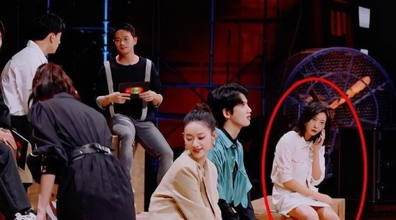  级演员|演员请就位2开启淘汰赛！S组成员用特权，何昶希成郭敬明组员