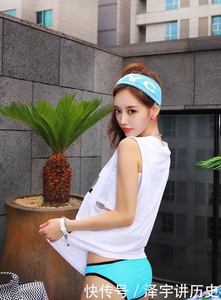 泳装|比基尼泳装小姐姐可爱迷人又性感,气质独特,散发迷人的气息