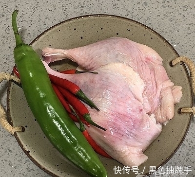 盘中待用|香辣啤酒烧鸭块的做法