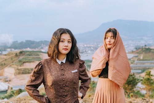 丈母娘|第一次去女友家，丈母娘笑言我们不要彩礼，只要你帮忙养她弟