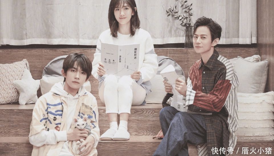  易烊千玺|千玺VS谢娜女团舞时，有谁注意到了范丞丞的反应瞬间被圈粉