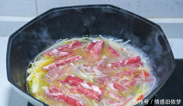 酸汤|朋友圈晒老公的晚餐,同事:我吃这些会“饿死”