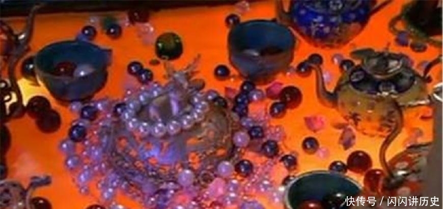  裹尸|随手丢弃乾隆裹尸布的盗墓贼肠子都毁青了, 竟拍出1.3亿的高价