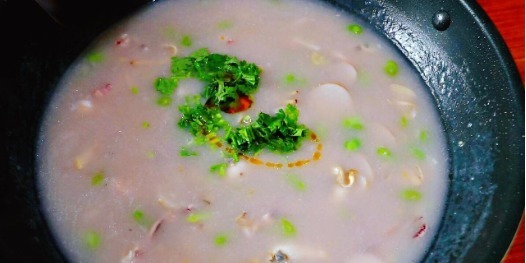 搅拌均匀|这是芋头汤的做法,与小海鲜巧妙搭配,太好喝了,鲜上加鲜