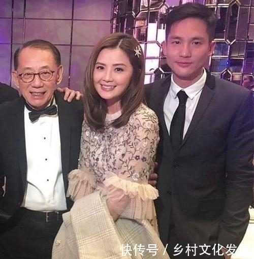  石佩蓝|蔡卓妍：随时嫁百亿豪门，亲自为准小姑子庆生，还与男友合唱助兴