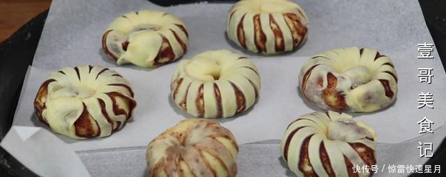 油炸|这才是面粉最好吃的做法,不蒸不烤不油炸,太香了,出锅瞬间扫光