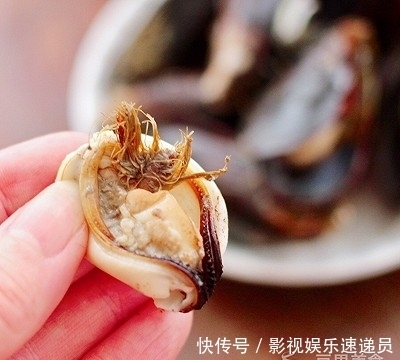 传统|#钟于经典传统味#上汤豆皮青口小白菜