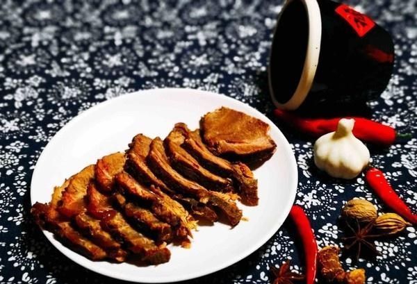  生粉|牛肉又老又柴，你只会加生粉，“一招”教你把牛肉变得又嫩又滑