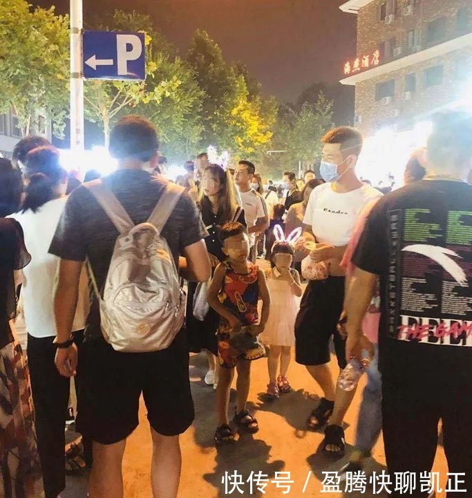  步行街|北戴河这条超火步行街，晚上十点仍热闹非凡！