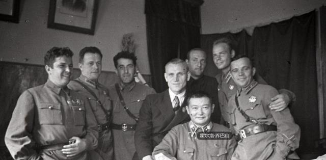 执意|为什么苏联允许蒙古国中立，却执意把唐努乌梁海变成自己一个州