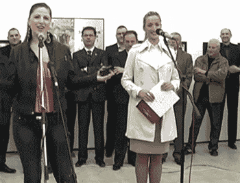 爸妈|搞笑GIF:爸妈才是真爱,我只是个小小的意外!