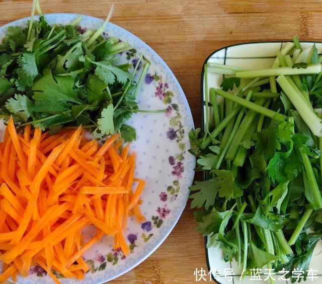  香辣|凉拌麻辣鸡丝，香辣爽口，超开胃