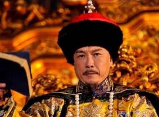 康熙|康熙给雍正留了800万,雍正给乾隆留了2000万,乾隆却只留了这么点?