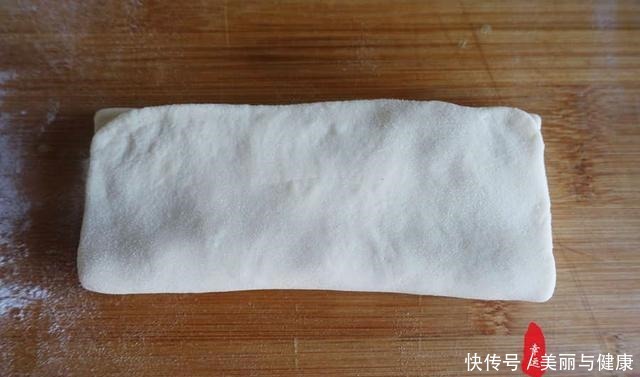 鸡蛋|三种不同的鸡蛋饼,制作方法各异,您更喜欢哪一种