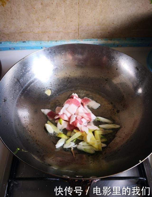 补钙|它是“蔬菜之王”,比排骨贵,补钙比骨头汤强,再贵也要给孩子吃