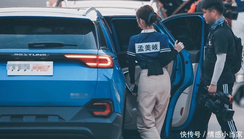 粉丝|孟美岐录制《跑男》,杨超越加入《中餐厅》,粉丝却只羡慕吴宣仪