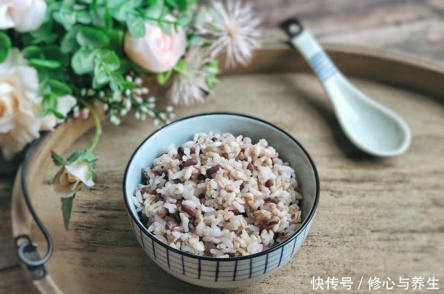 淘洗干净|常吃粗粮好处多,推荐四款粗粮米饭,营养又香软,让家人吃出健康