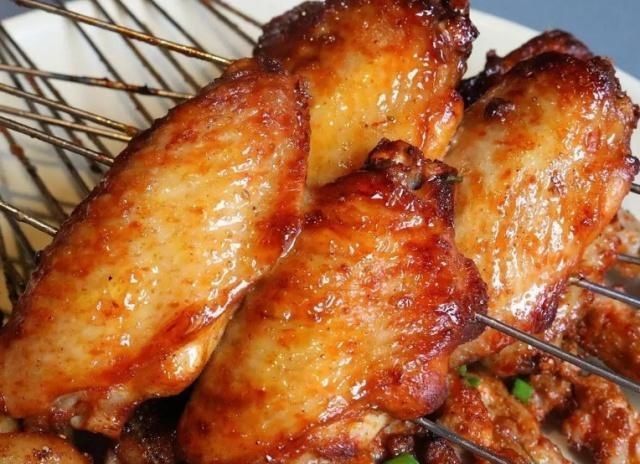 中国|烧烤界的3种“扛把子”,几乎去吃烧烤时都会点,网友好想吃