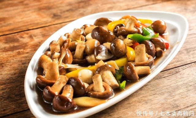 营养|鲜炒菌菇,超级鲜香,营养好吸收,酒店宴客菜,学会自己做家常菜