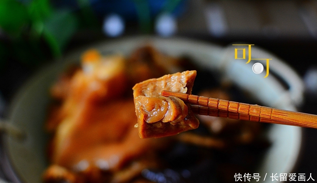 步骤|肉香满溢的蹄髈烧法,笋干和木耳更受欢迎,炖一锅一家人吃两餐