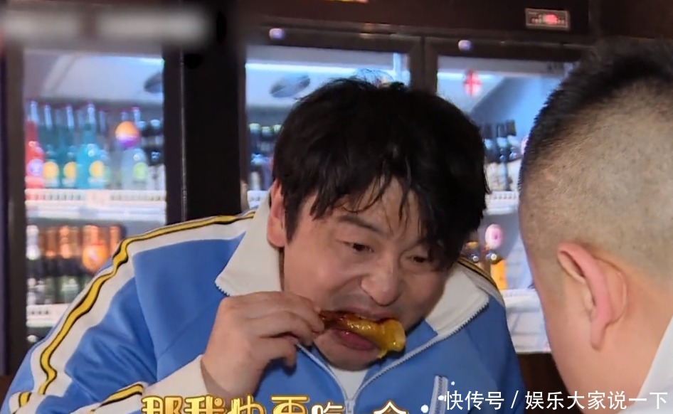  终于|岳云鹏和贾乃亮抢节目组的车，导演态度引热议终于像鸡条了！