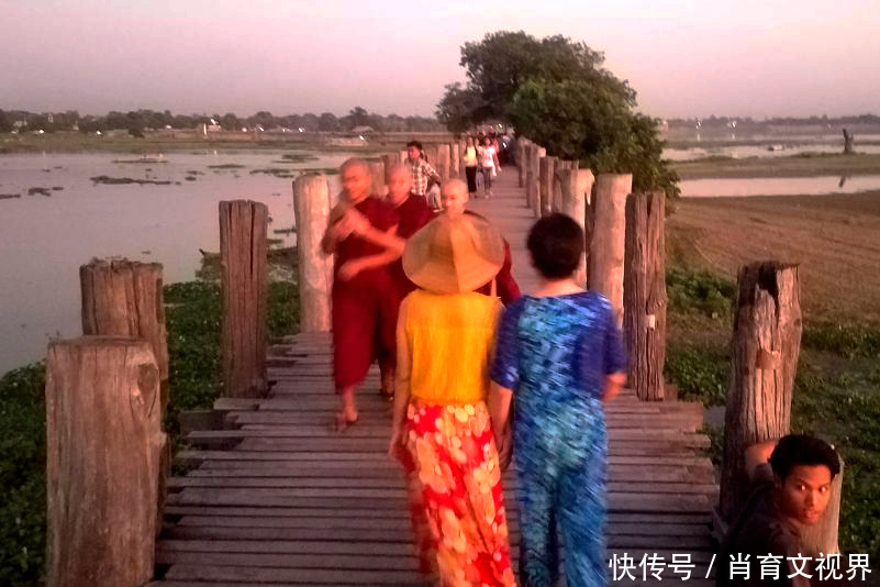 铁钉|缅甸乌本桥,世界十大日落美景之一,是世界上最长最古老的柚木桥,整座桥没有一颗铁钉