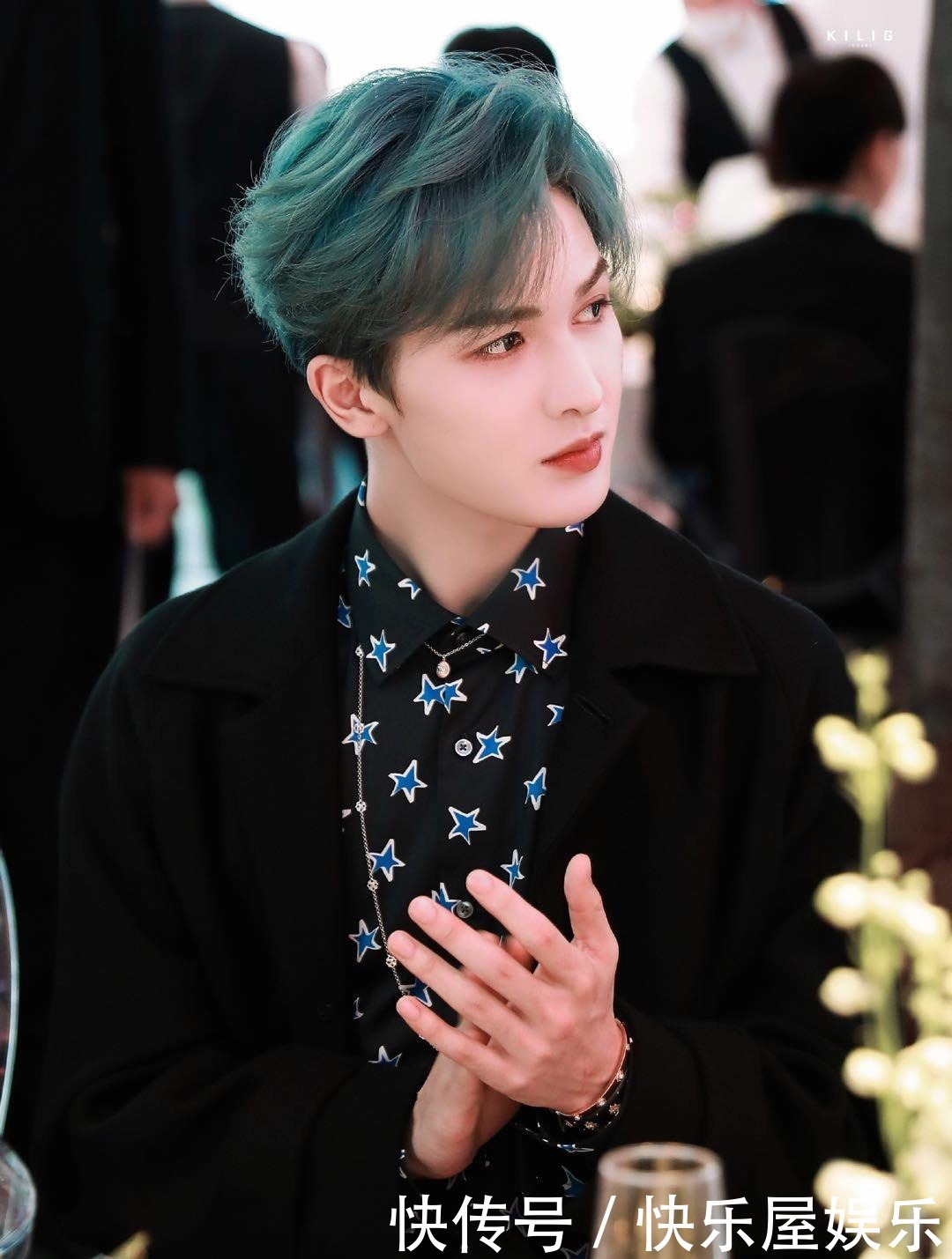 公司|乐华艺人是提线木偶朱正廷演唱会读信,竟发现内容被篡改