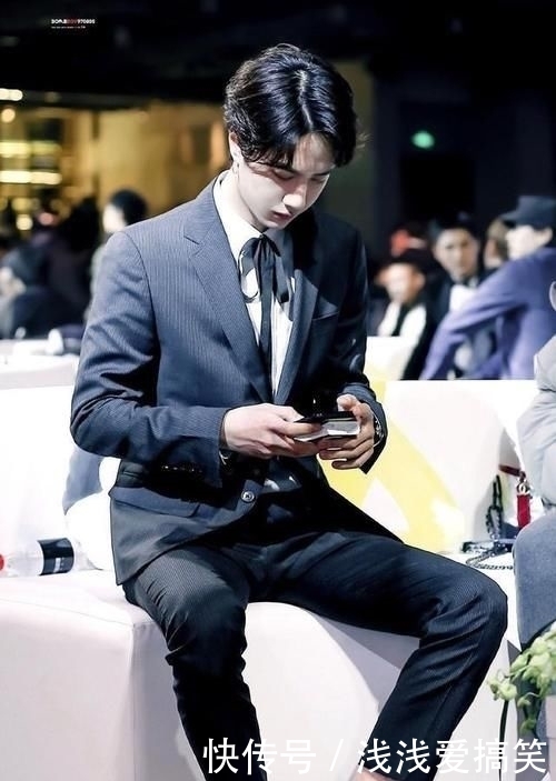  王一博|王一博是一个什么样的人？钟汉良评价跟肖战一样！